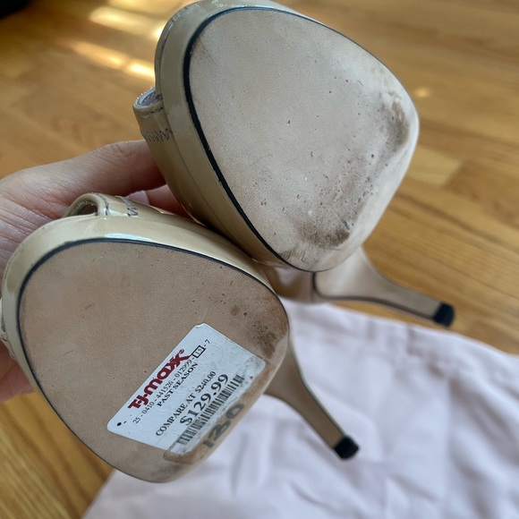 Stuart Weitzman Nude Patent Leather Open Toe Heels size 6 - Picture 12 of 13